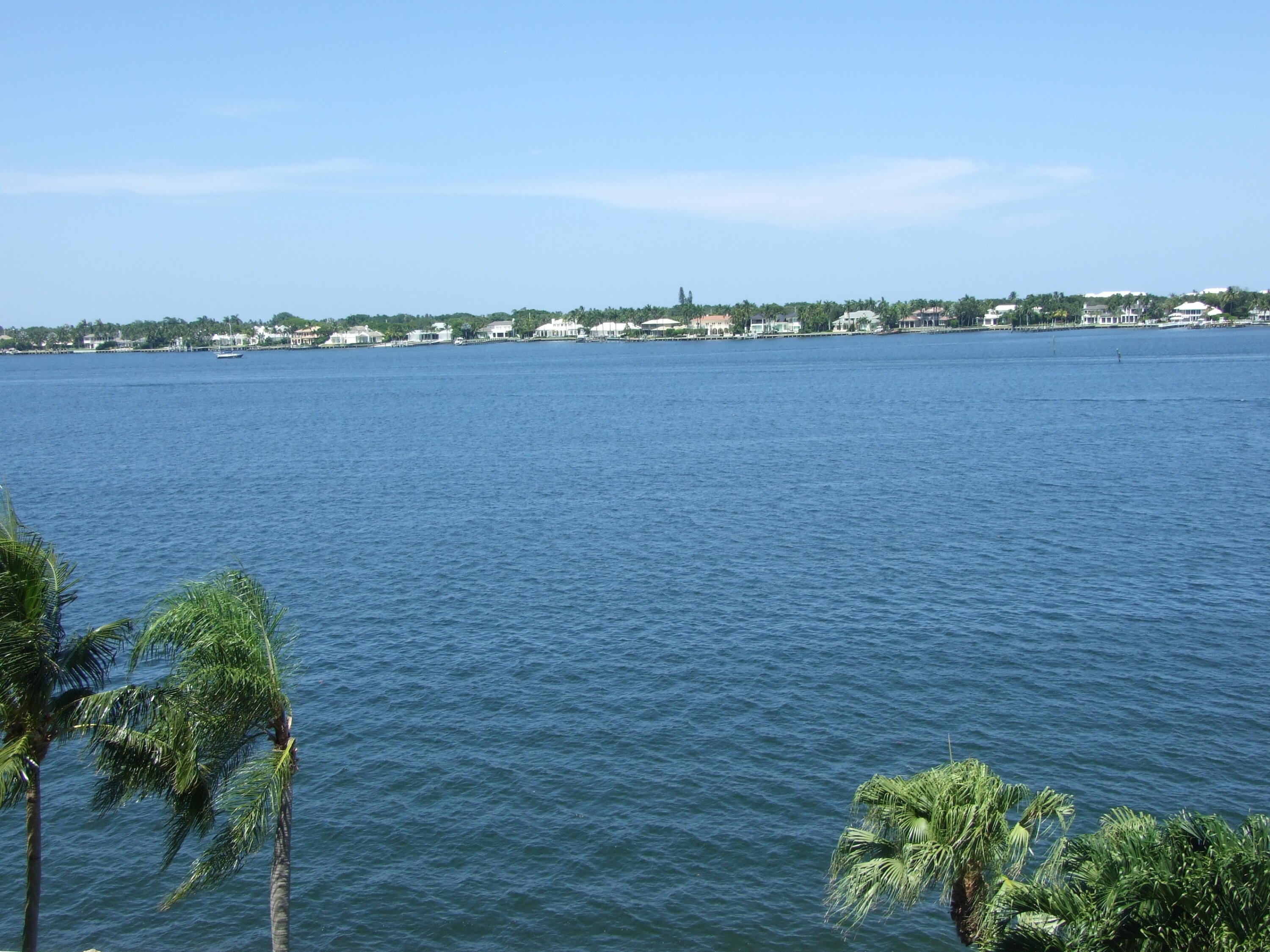 130 Lakeshore Drive, Unit 522 North Palm Beach, FL 33408 - Photo 24 of 25 DSCF2010