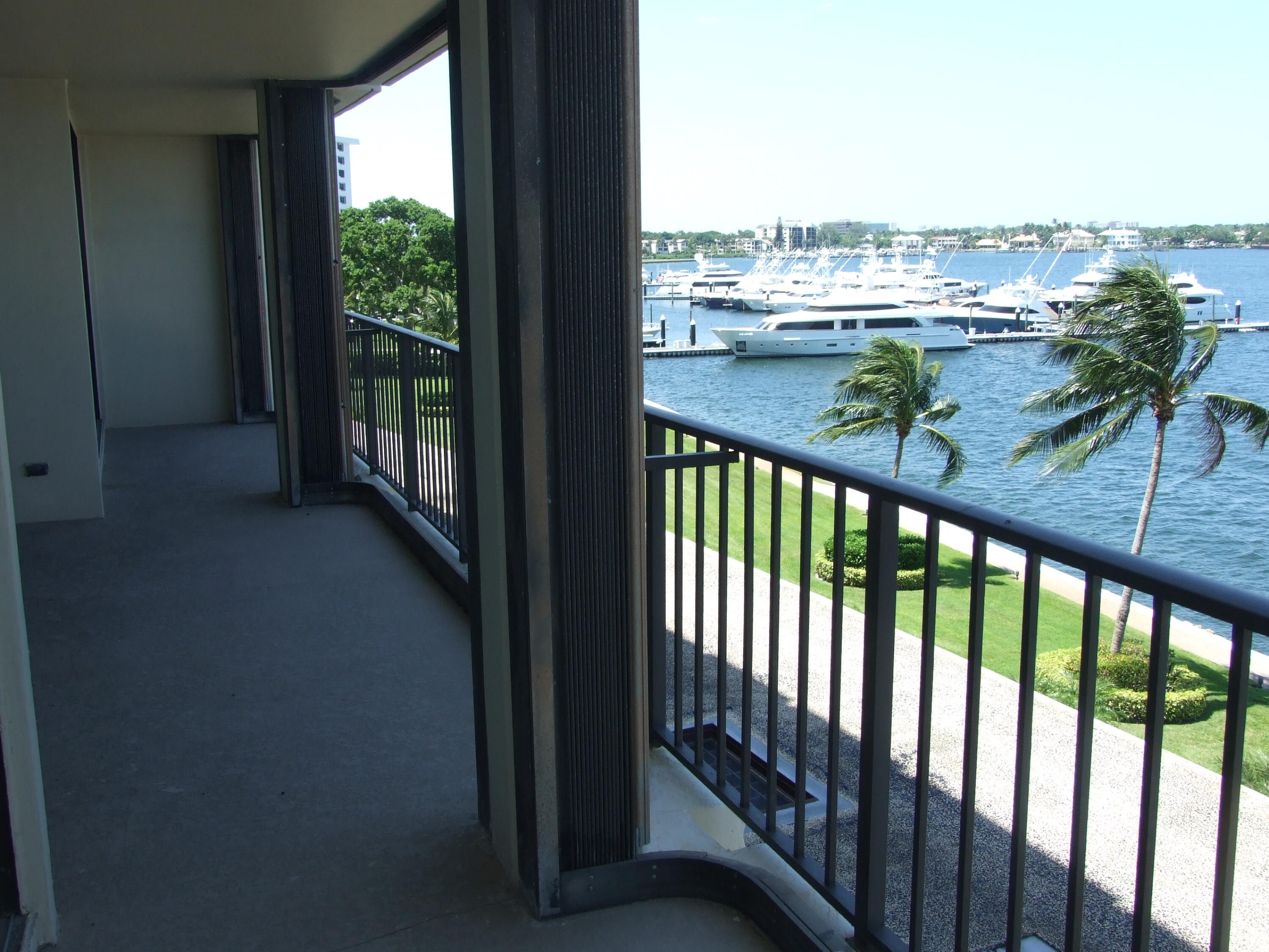 130 Lakeshore Drive, Unit 522 North Palm Beach, FL 33408 - Photo 6 of 25 DSCF2008