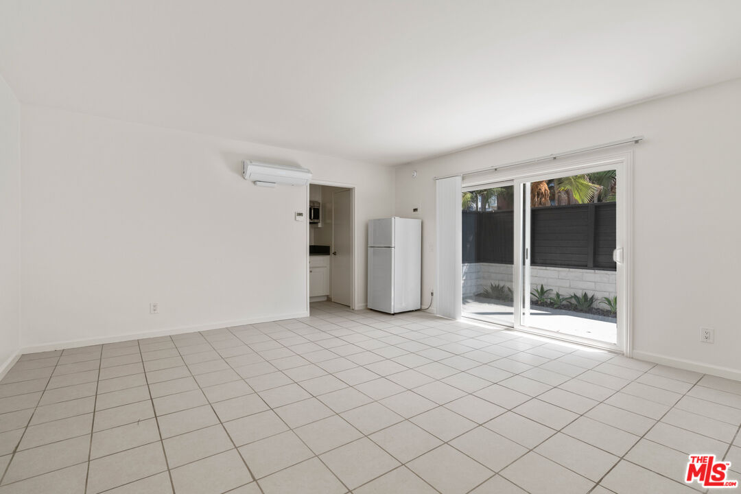 35 Catamaran Street, Unit 3 Marina del Rey, CA 90292 - Photo 5 of 11 a view of an empty room with window