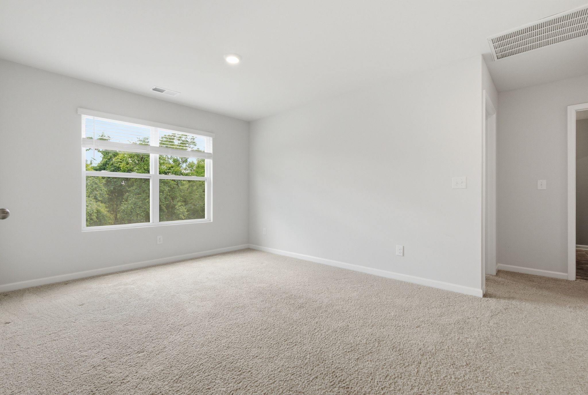 514 Ash Street Lebanon, TN 37087 - Photo 31 of 37 an empty room with windows