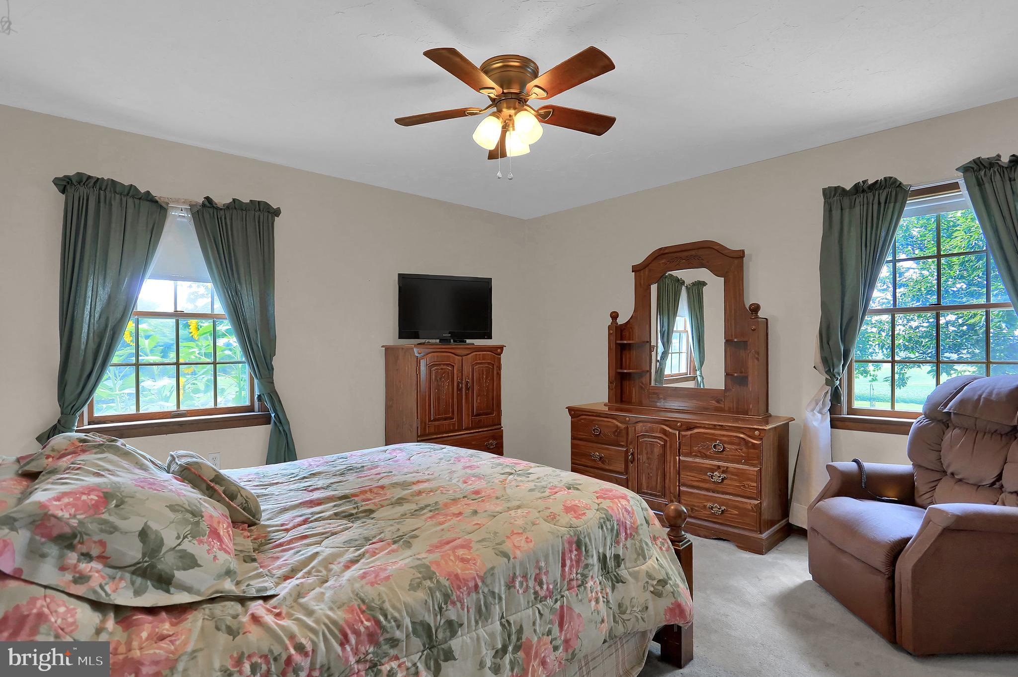 6315 Straw Acres Road Spring Grove, PA 17362 - Photo 17 of 48