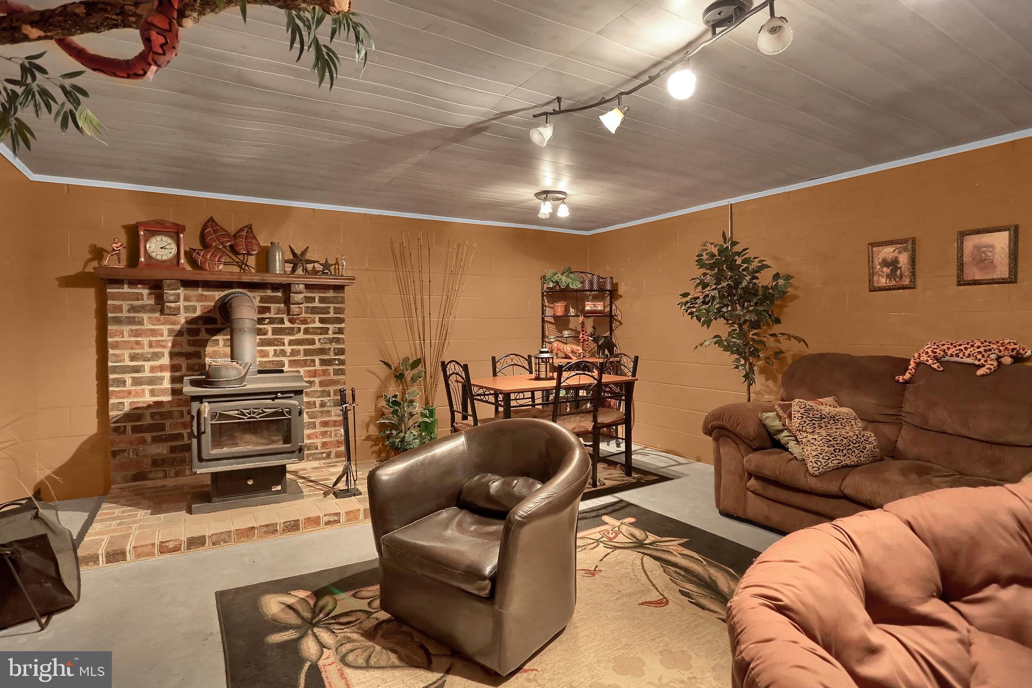 6315 Straw Acres Road Spring Grove, PA 17362 - Photo 32 of 48