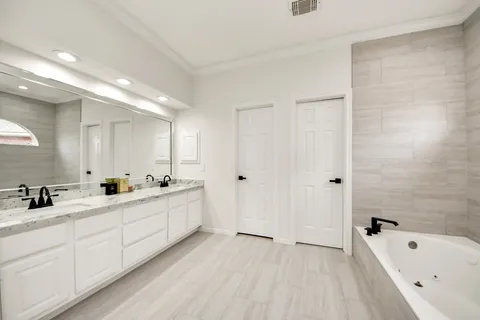 $760,000 | 4210 Alcorn Glen Lane, Sugar Land, TX 77479