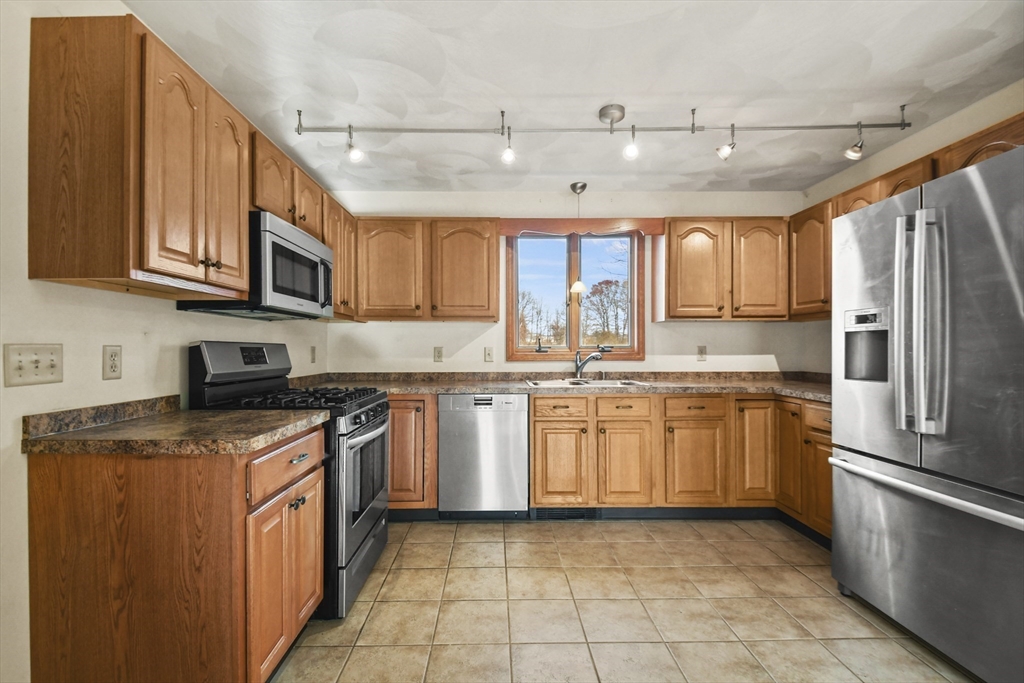 140 Family Drive Fall River, MA 02721 - Photo 6 of 34 Gallery Image 6