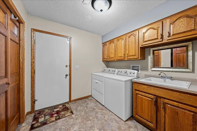 $489,000 | 410 River Hills Road, River Falls, WI 54022