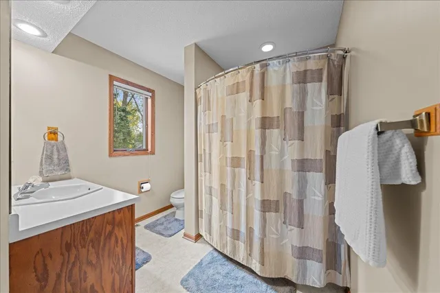 $489,000 | 410 River Hills Road, River Falls, WI 54022