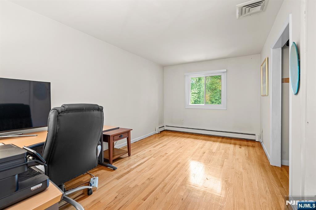 31 Brook Street Closter, NJ 07624 - Photo 18 of 35