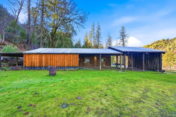$375,000 | 26100 Highway 3, Douglas City, CA 96024