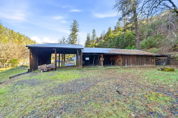 $375,000 | 26100 Highway 3, Douglas City, CA 96024