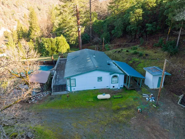 $375,000 | 26100 Highway 3, Douglas City, CA 96024