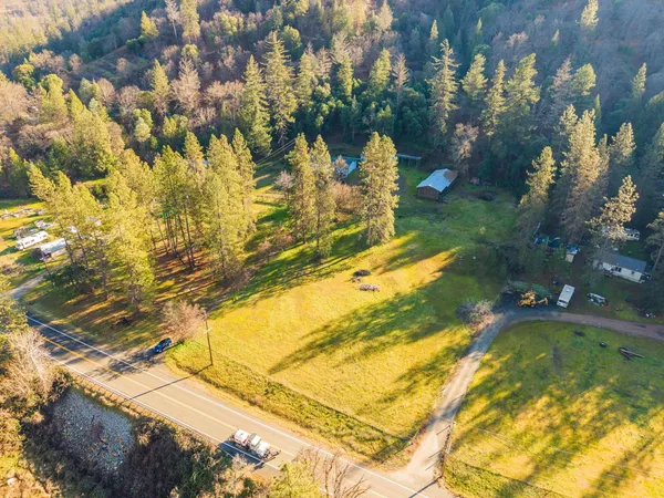$375,000 | 26100 Highway 3, Douglas City, CA 96024