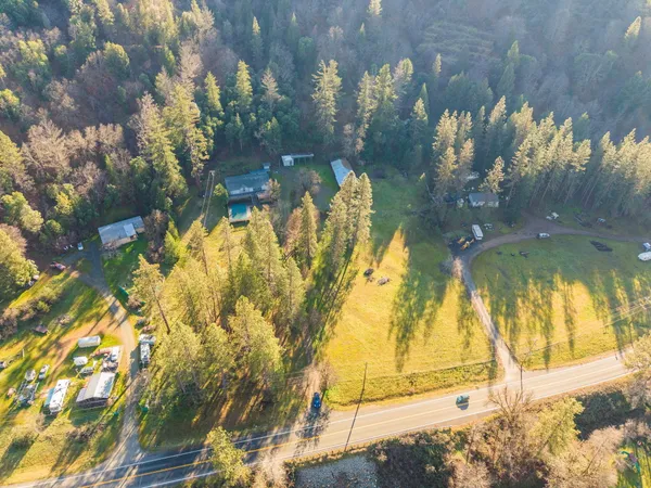 $375,000 | 26100 Highway 3, Douglas City, CA 96024