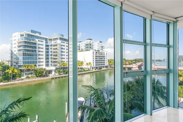 $6,800 | 6000 Indian Creek Drive, Unit 5B, Miami Beach, FL 33140