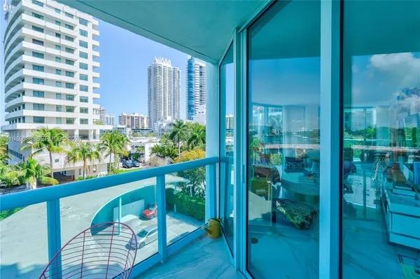 $6,800 | 6000 Indian Creek Drive, Unit 5B, Miami Beach, FL 33140