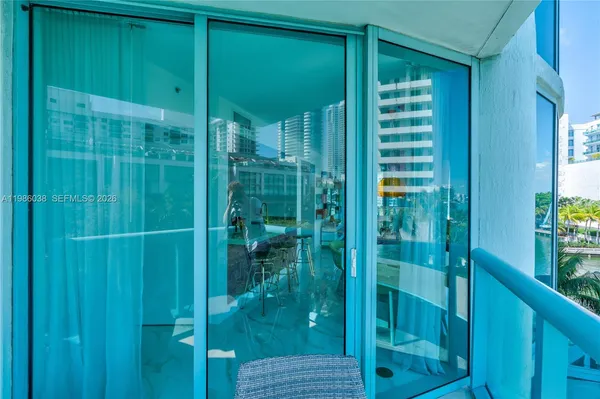 $6,800 | 6000 Indian Creek Drive, Unit 5B, Miami Beach, FL 33140