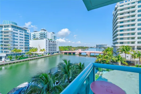 $6,800 | 6000 Indian Creek Drive, Unit 5B, Miami Beach, FL 33140