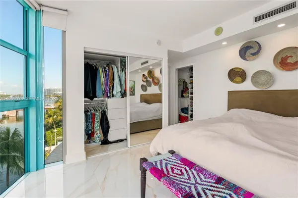 $6,800 | 6000 Indian Creek Drive, Unit 5B, Miami Beach, FL 33140