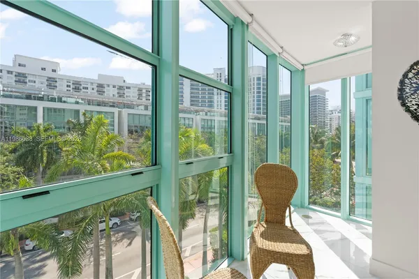$6,800 | 6000 Indian Creek Drive, Unit 5B, Miami Beach, FL 33140