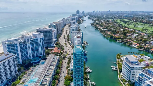 $6,800 | 6000 Indian Creek Drive, Unit 5B, Miami Beach, FL 33140