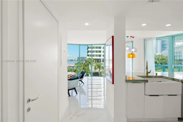 $6,800 | 6000 Indian Creek Drive, Unit 5B, Miami Beach, FL 33140
