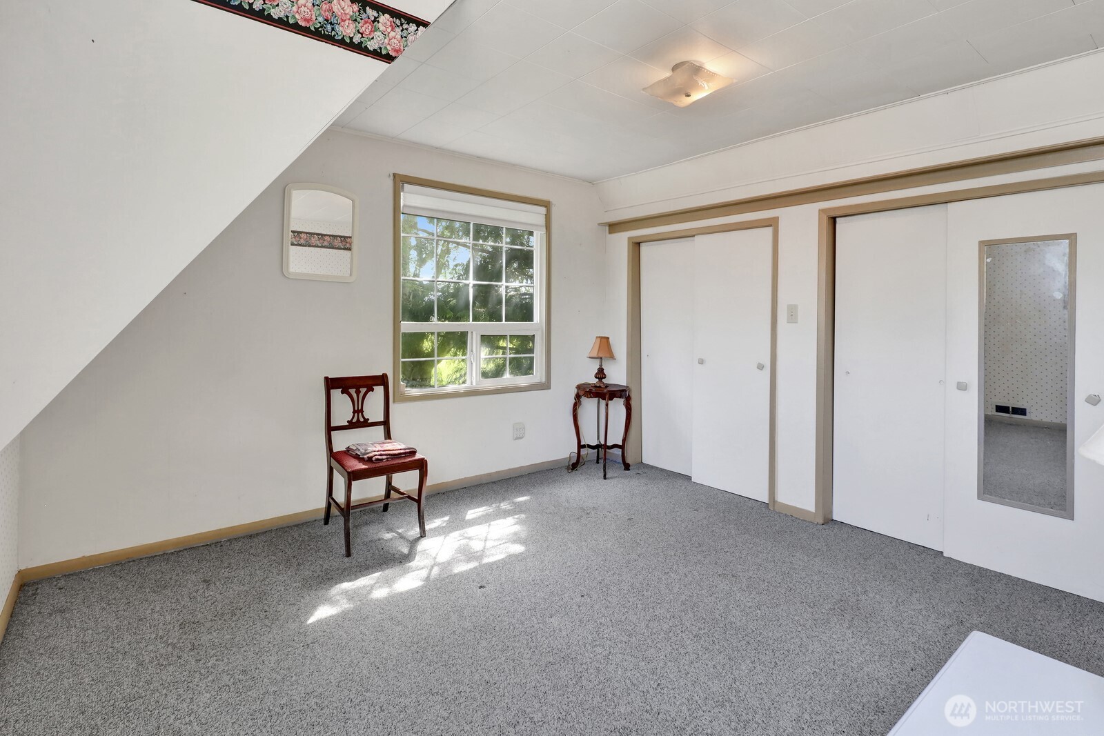 8172 Van Buren Road Everson, WA 98247 - Photo 20 of 33 a view of a livingroom with lounge chair and a window