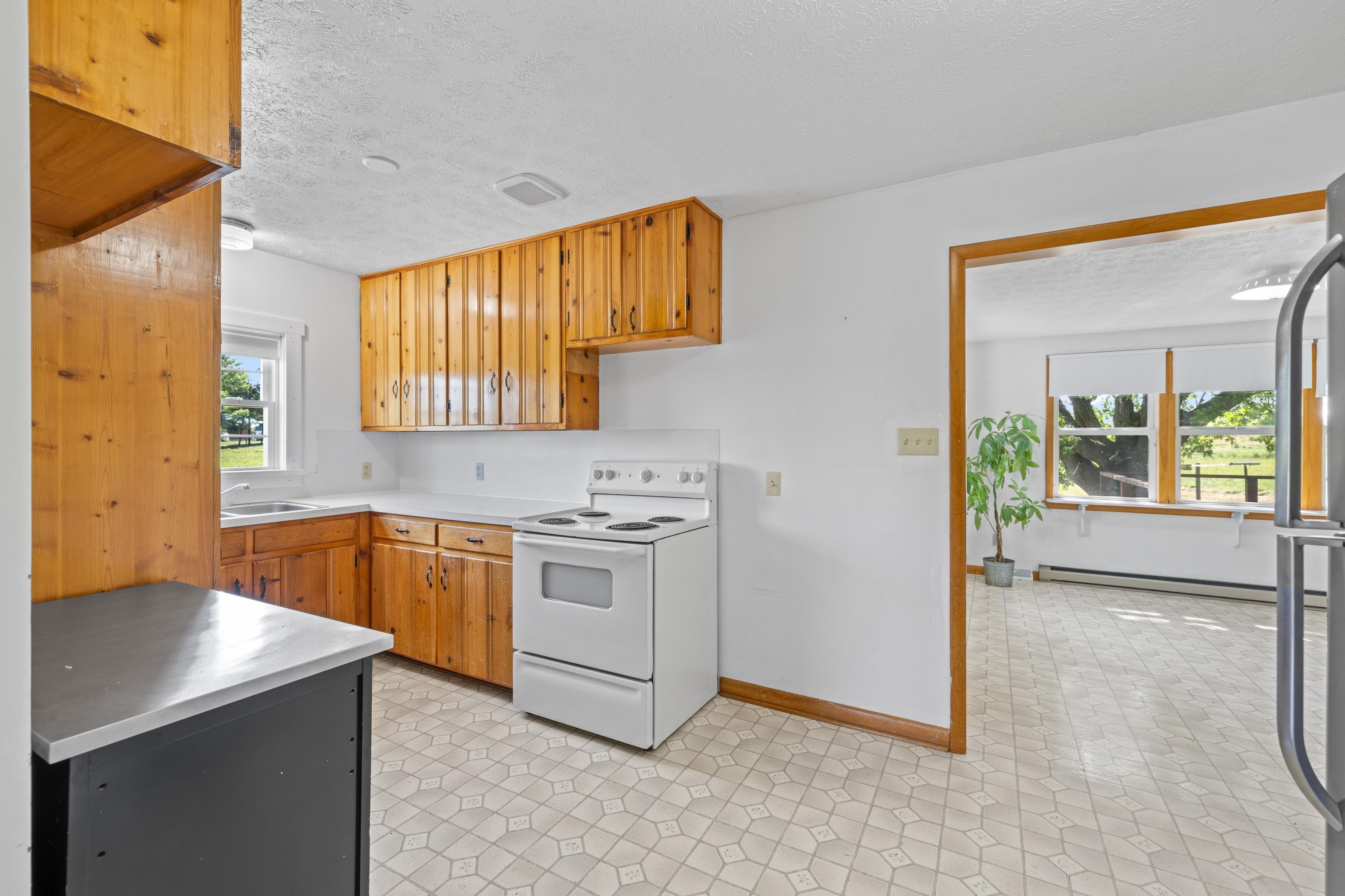 347 Clover Hill Road Dayton, VA 22821 - Photo 23 of 75 Kitchen