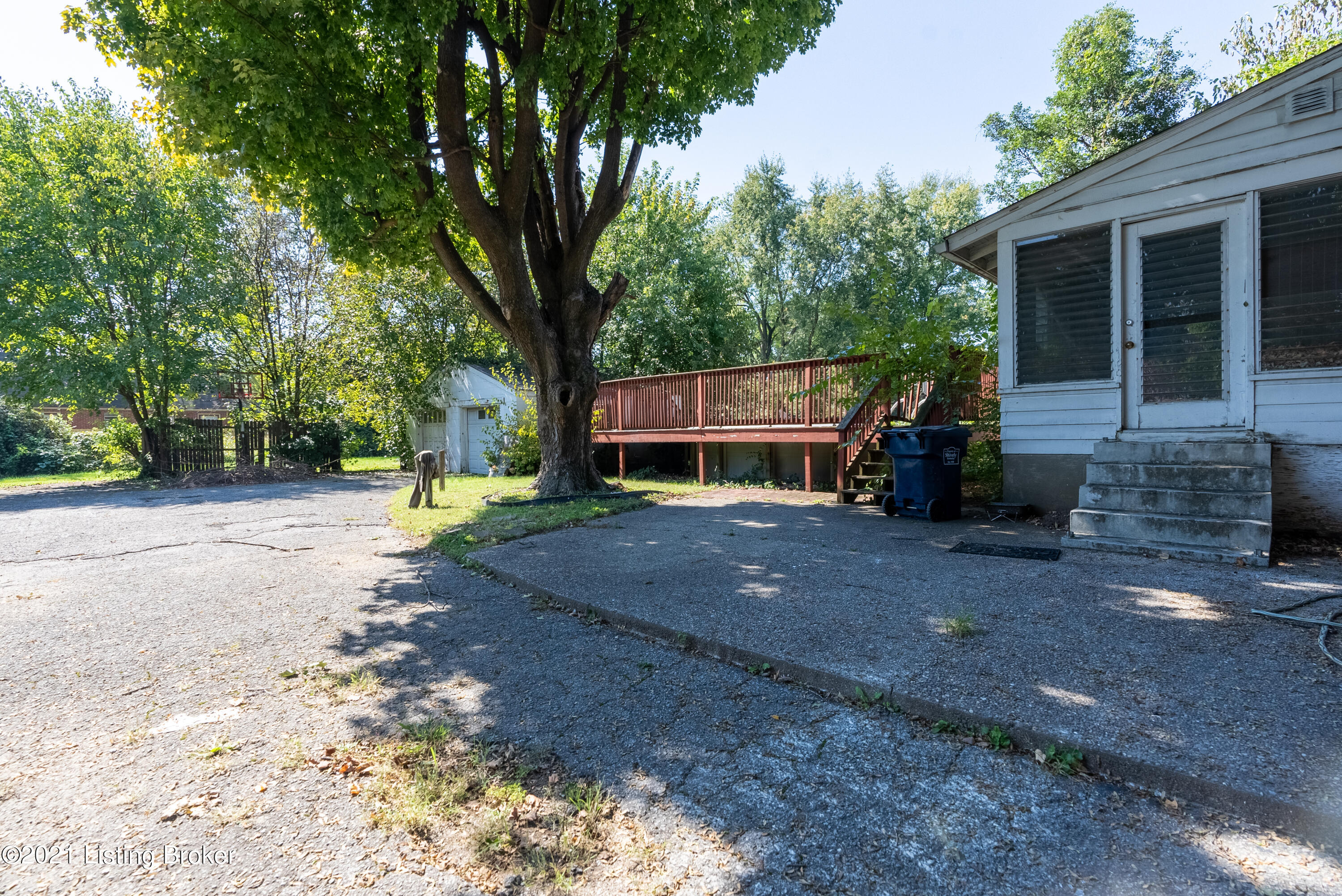 1858 Farnsley Road Louisville, KY 40216 - Photo 25 of 25 Farnsley-05