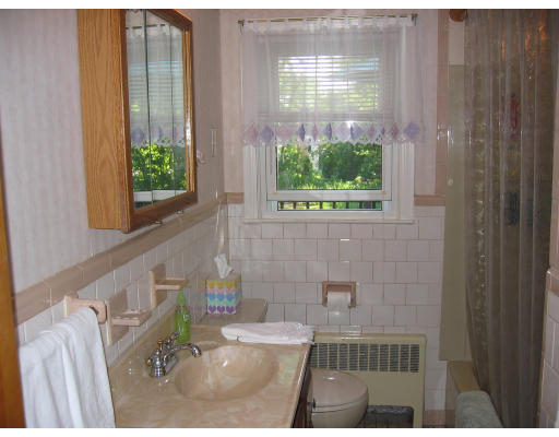 59 Harding Terrace Dedham, MA 02026 - Photo 7 of 8 Gallery Image 7