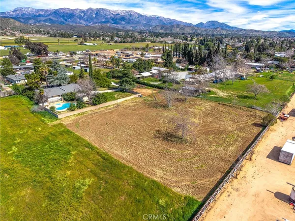 $777,000 | 38535 Vineland Street, Cherry Valley, CA 92223