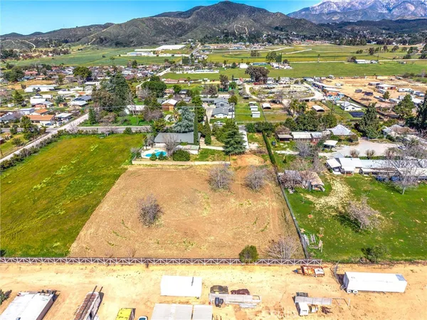 $777,000 | 38535 Vineland Street, Cherry Valley, CA 92223