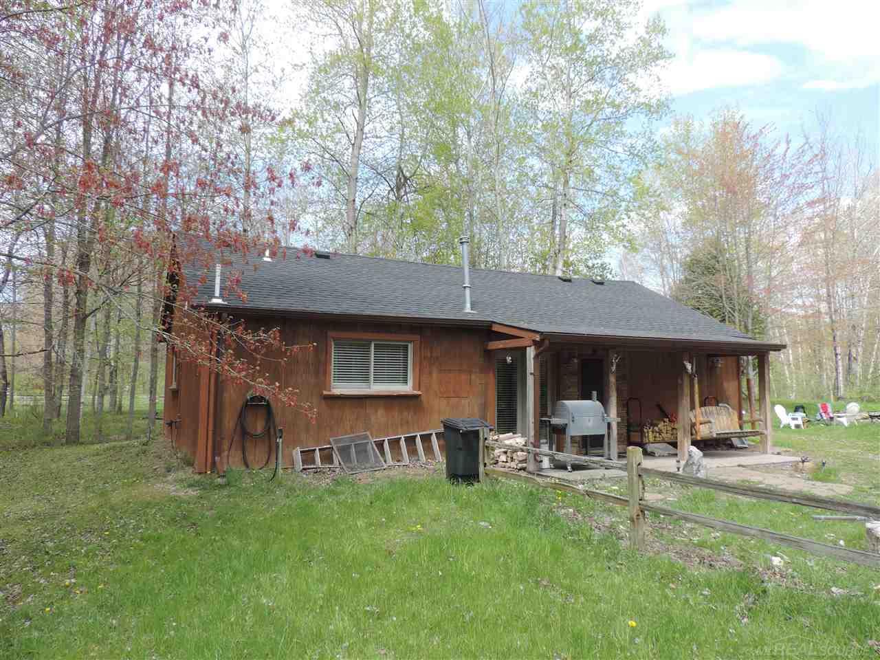 2165 South Loree Road Applegate, MI 48401 - Photo 1 of 35