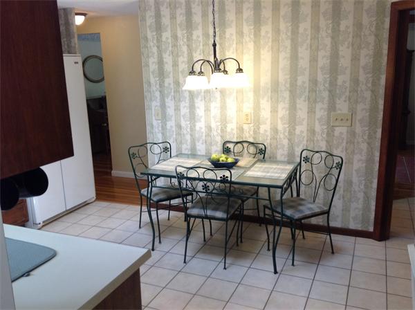10 Cedar Road Longmeadow, MA 01106 - Photo 10 of 27