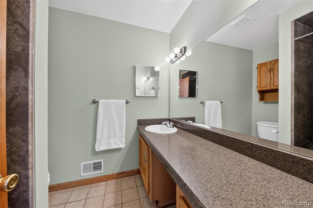 44637 Ridgefield Road Canton, MI 48188 - Photo 19 of 44