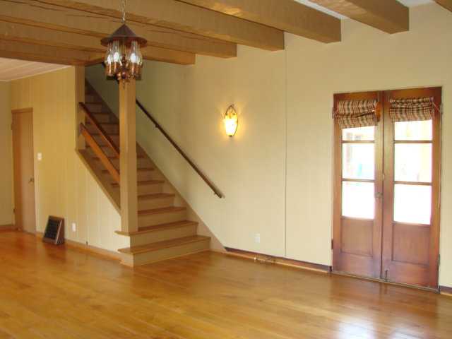 10790 Ridgeview Way San Jose, CA 95127 - Photo 3 of 25 a view of a livingroom with wooden floor and a ceiling fan