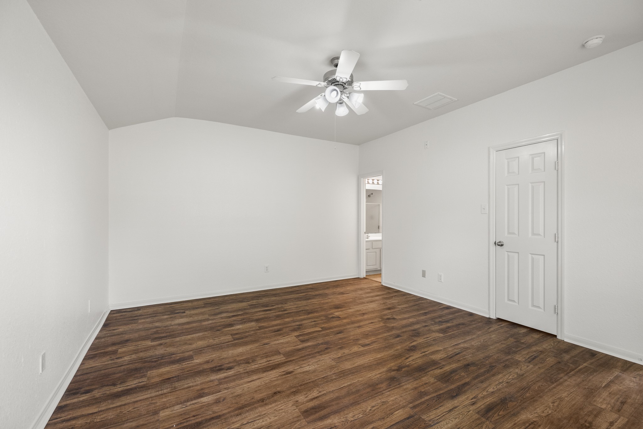 3211 Falcon Trail Drive Spring, TX 77373 - Photo 23 of 50 Primary bedroom