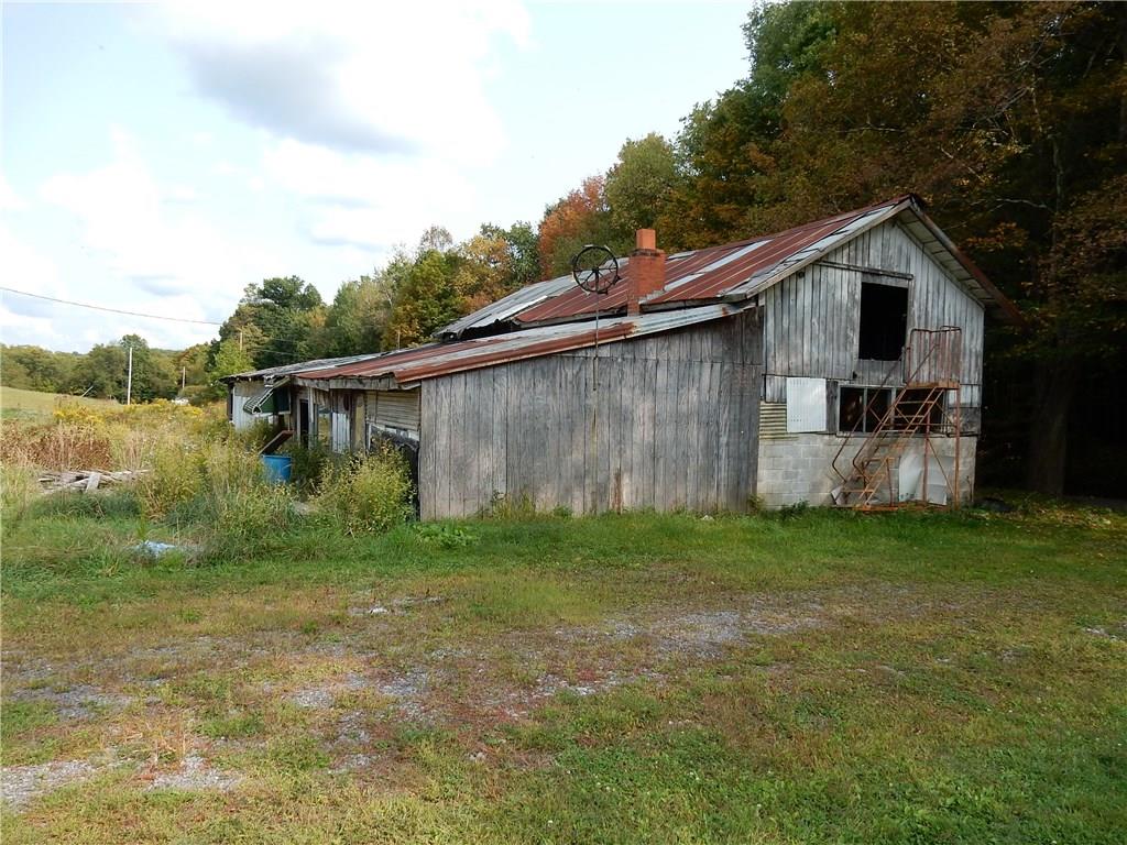 47 North Mill Road Mercer, PA 16137 - Photo 6 of 24