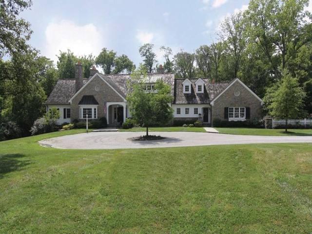 4885 Drake Road Cincinnati, OH 45243 - Photo 1 of 1