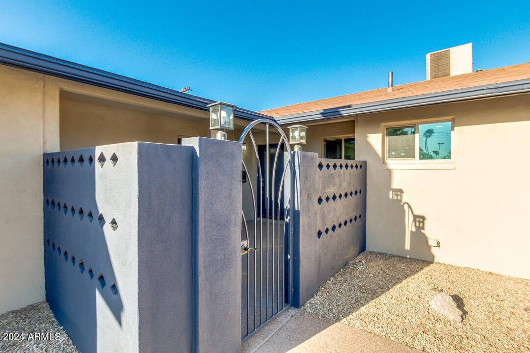 554 West 19th Street Tempe, AZ 85281 - Photo 4 of 48 04-19th