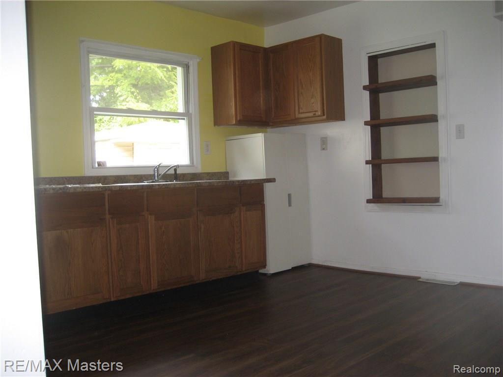 22780 Northline Road Taylor, MI 48180 - Photo 12 of 22 IMG_1797.JPG