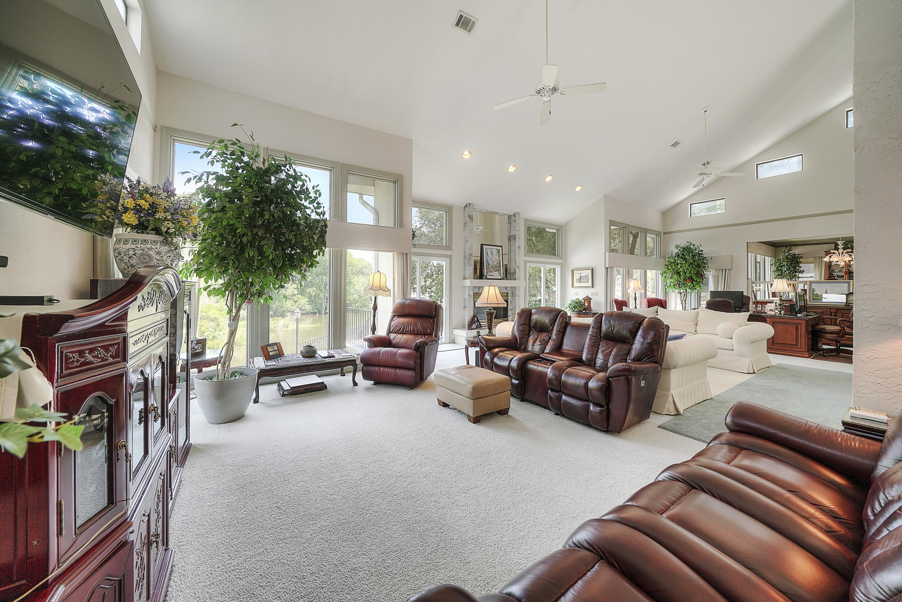 528 Mooney Road Northwest Fort Walton Beach, FL 32547 - Photo 5 of 48 Gallery Image 5