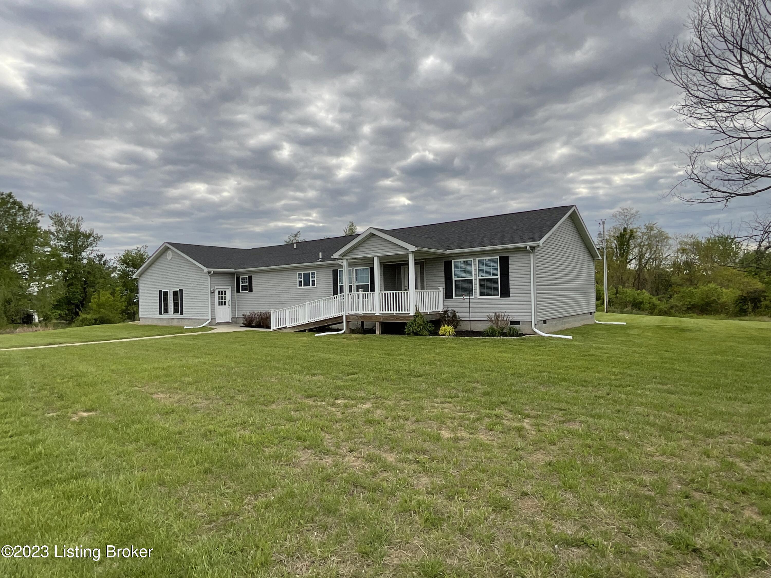 4847 Peck Pike Road Milton, KY 40045 - Photo 2 of 36 IMG_1261