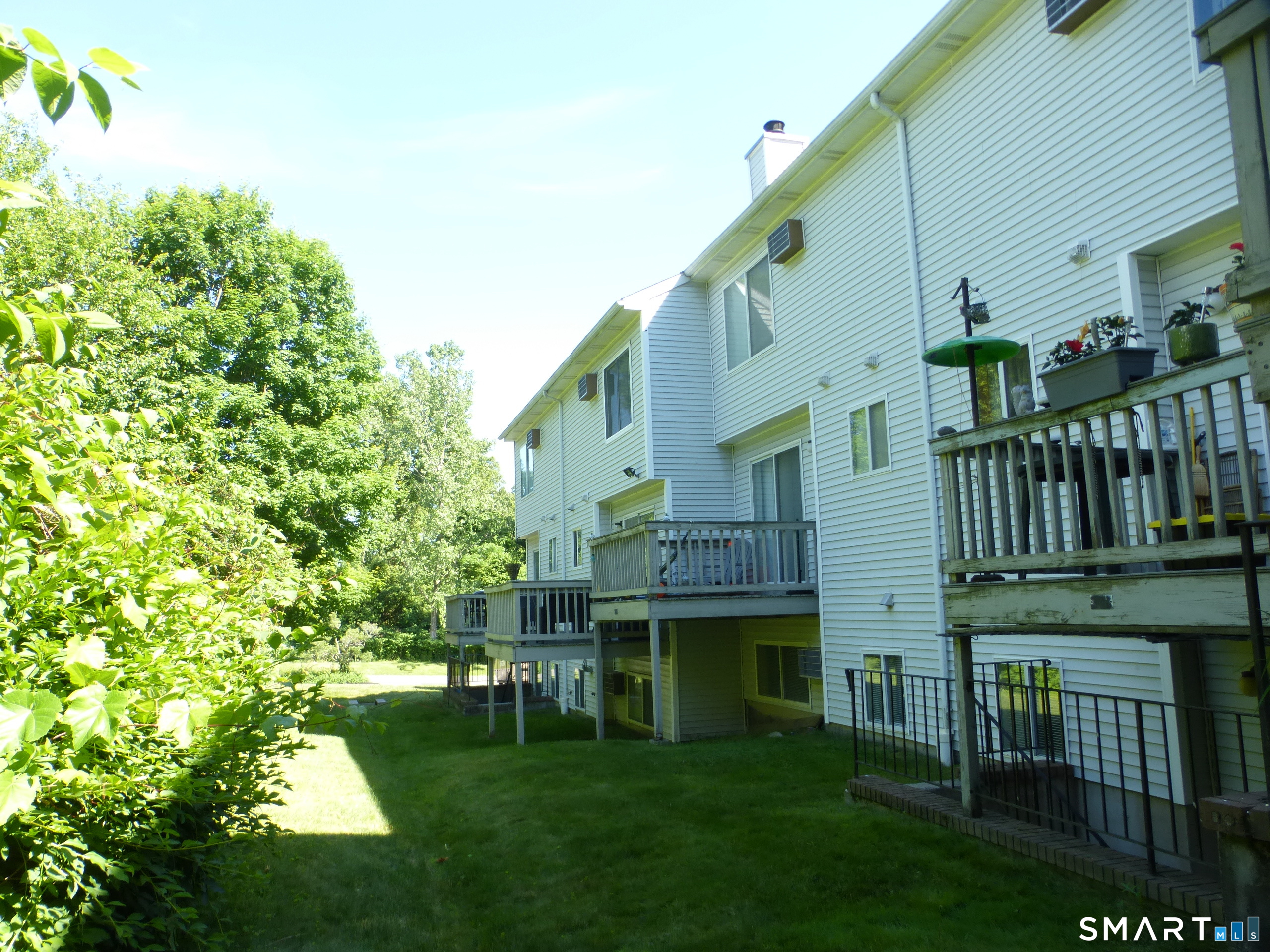 925 Oronoke Road, Unit 32G Waterbury, CT 06708 - Photo 6 of 8
