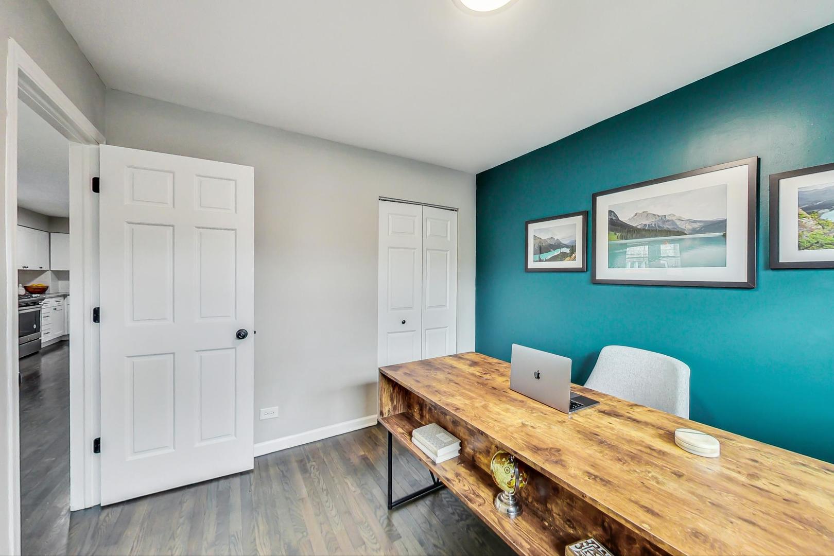 2415 North Ridgeway Avenue Chicago, IL 60647 - Photo 17 of 35 Gallery Image 17