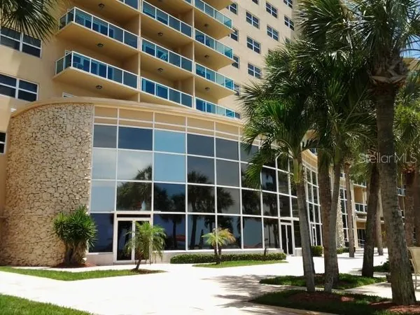 $2,200 | 880 Mandalay Avenue, Unit S804, Clearwater Beach, FL 33767