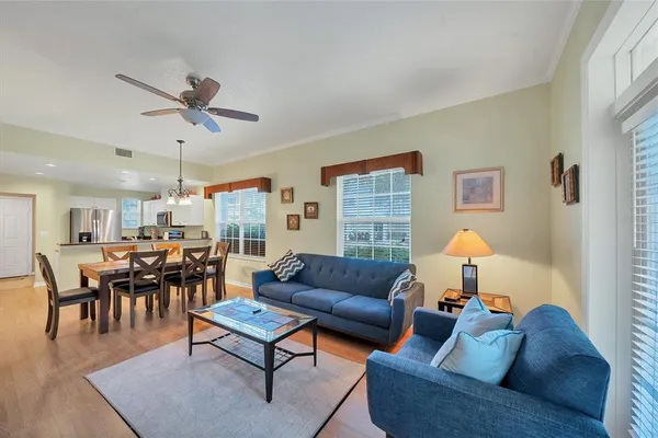 $3,900 | 3604 54th Drive West, Unit 104, Bradenton, FL 34210