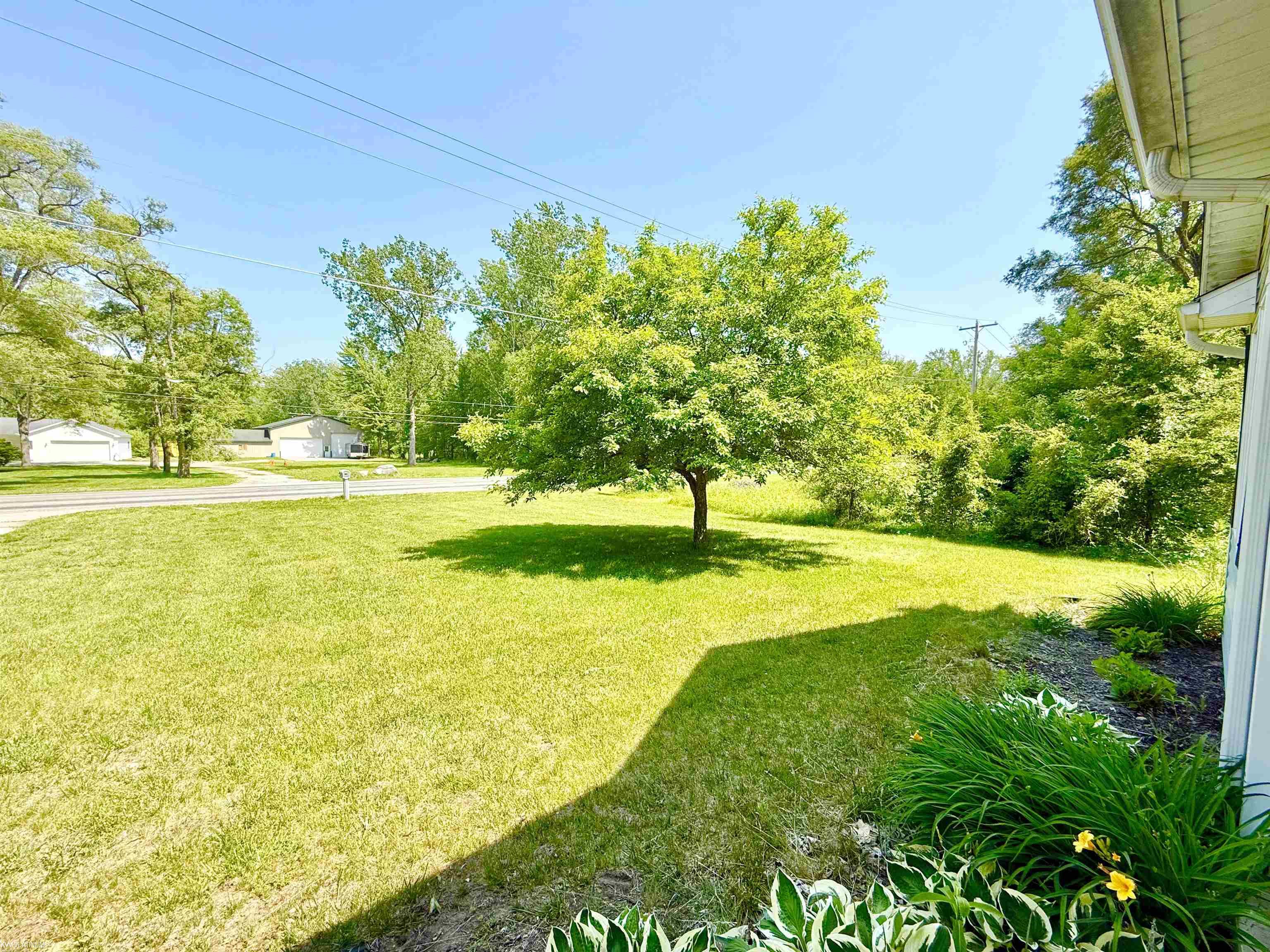 1248 South Hemlock Road Hemlock, MI 48626 - Photo 11 of 73 50178230-764039a9-6c14-40bc-abbe-0de538bd0ba9.JPG