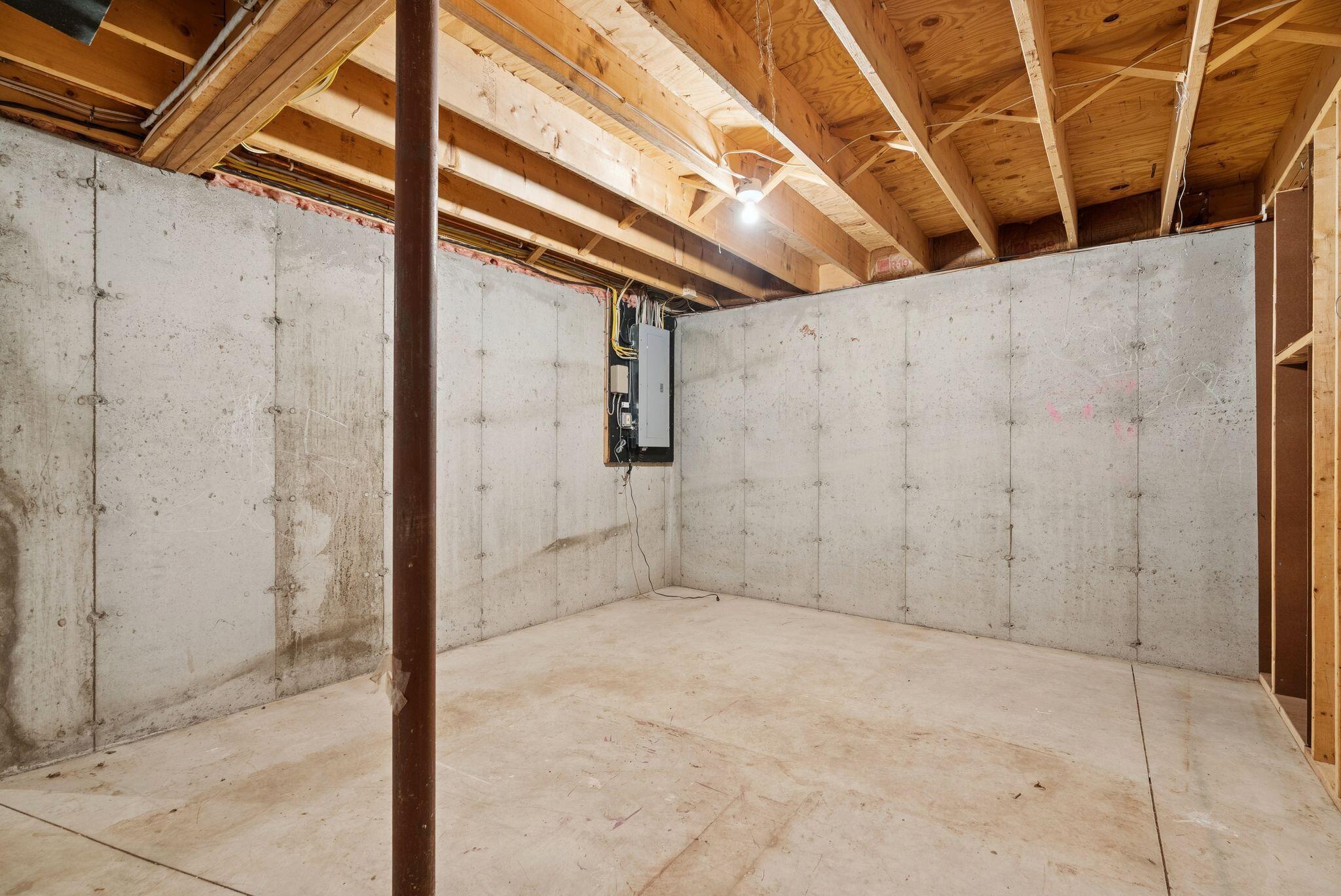 9 Hammond Road Kennebunk, ME 04043 - Photo 39 of 54 Basement