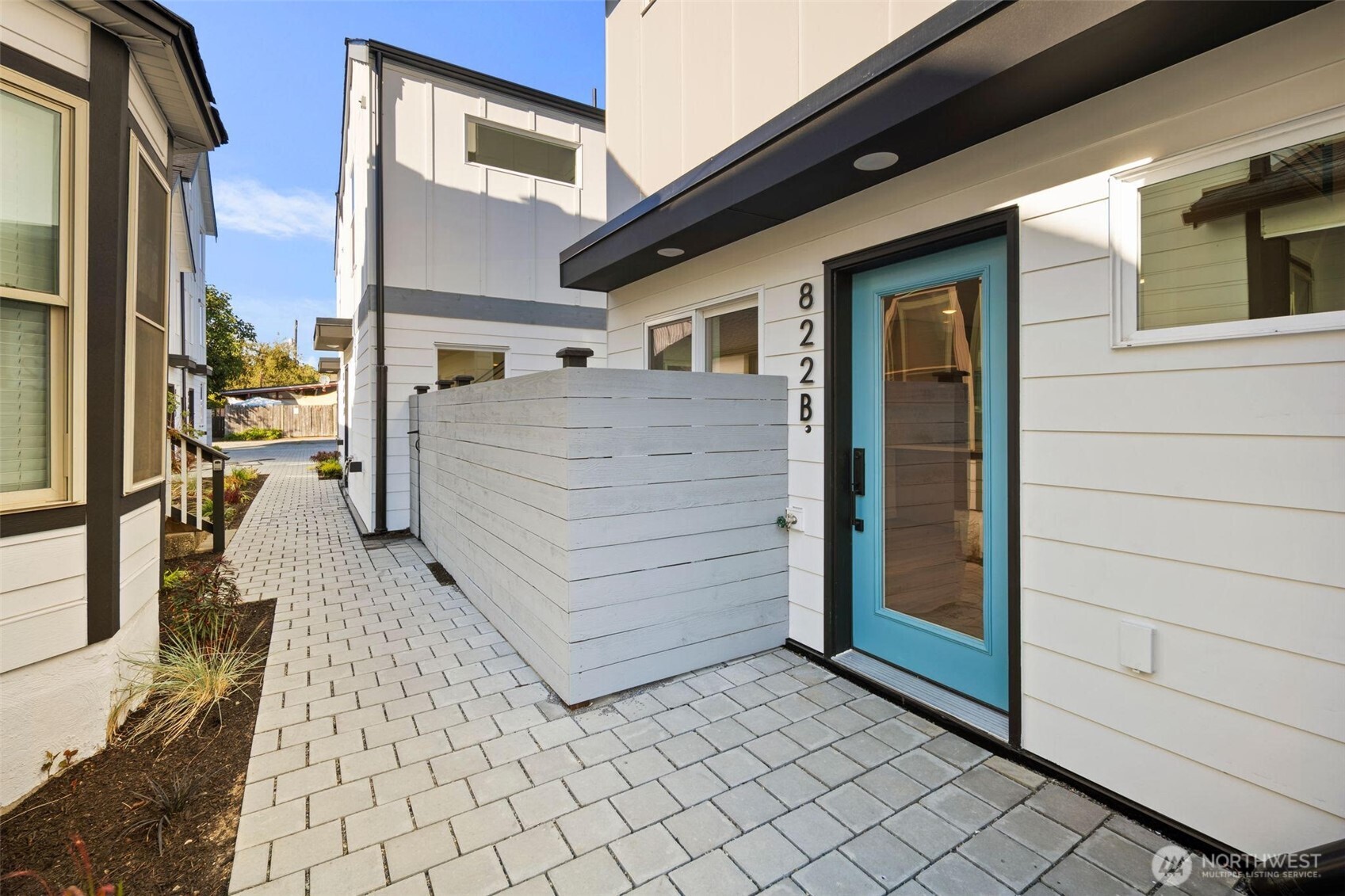 822 South Sullivan Street Seattle, WA 98108 - Photo 21 of 22 a view of a terrace