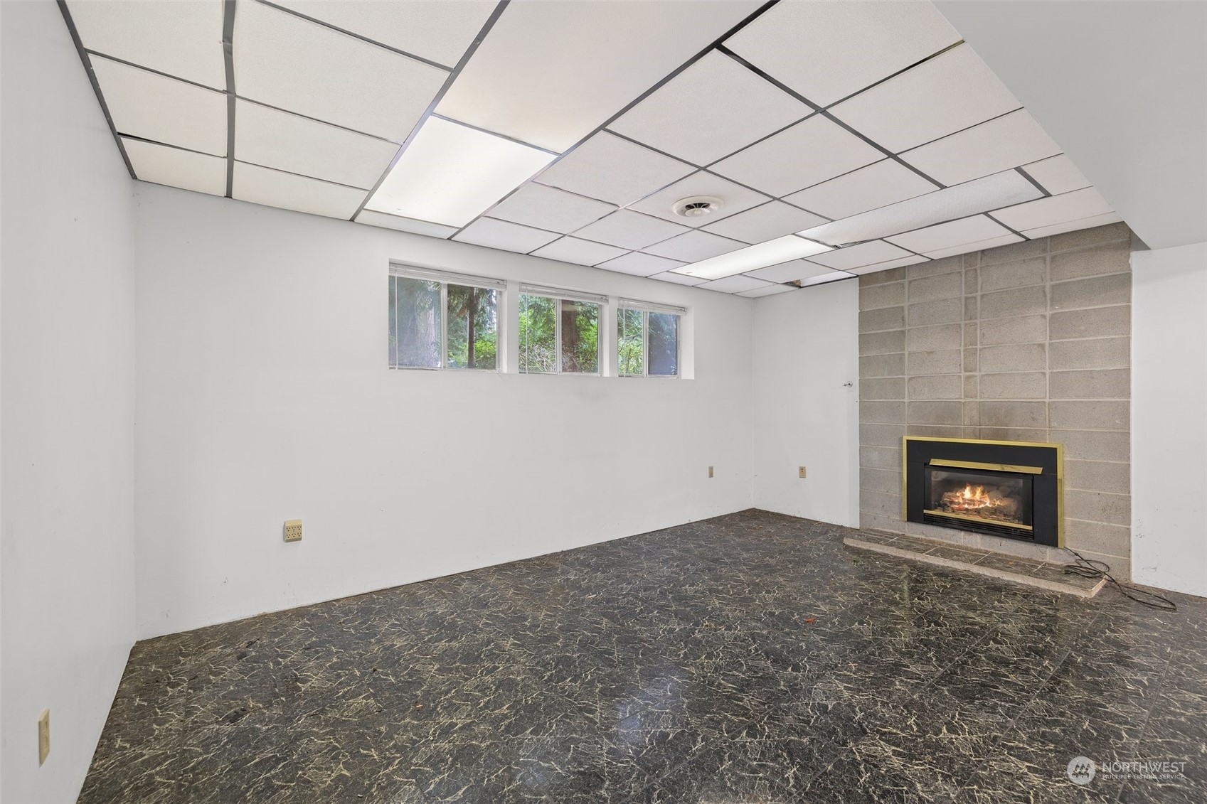 22929 38th Avenue Southeast Bothell, WA 98021 - Photo 20 of 38 a view of empty room with windows