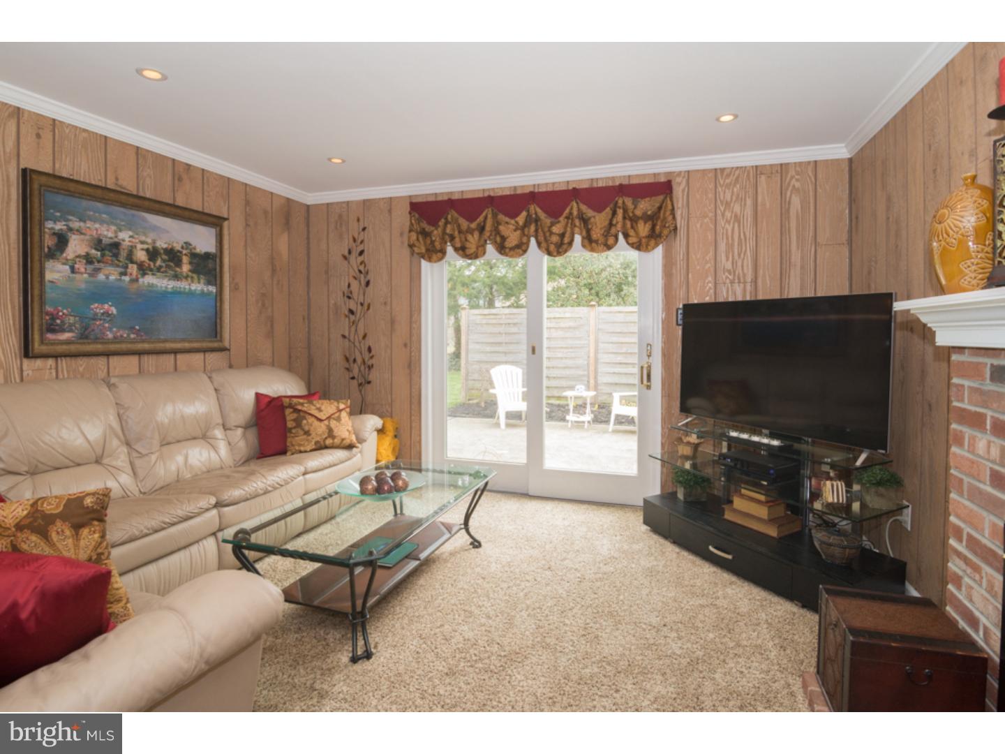 1215 Weber Road Warminster, PA 18974 - Photo 12 of 25 Family Room